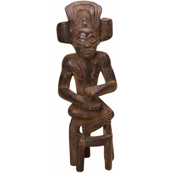 Mamgbetu Chief Statue (DR Congo)